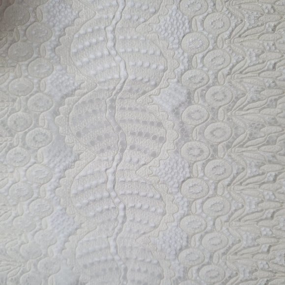 Calvin Klein Women's Size PM White Lace Top - Picture 3 of 7